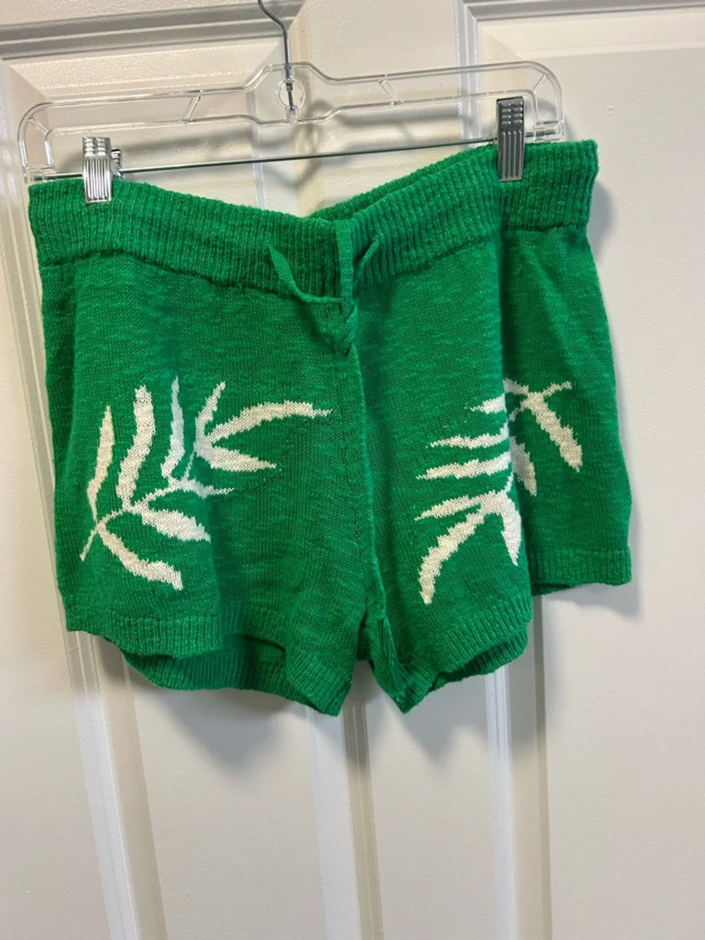 PJ salvage set sweater and matching shorts - Picture 3 of 4